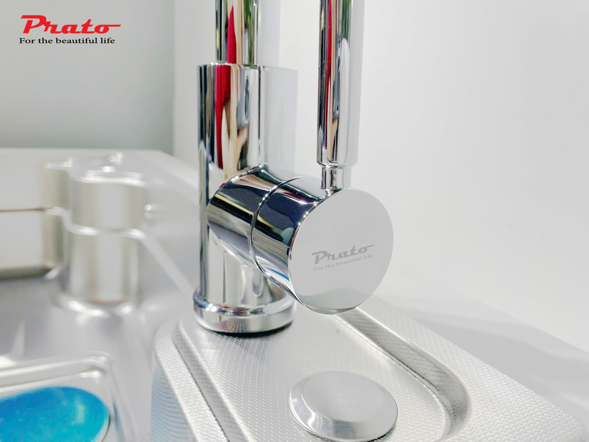 Vòi rửa bát dây rút đồng Prato 012A