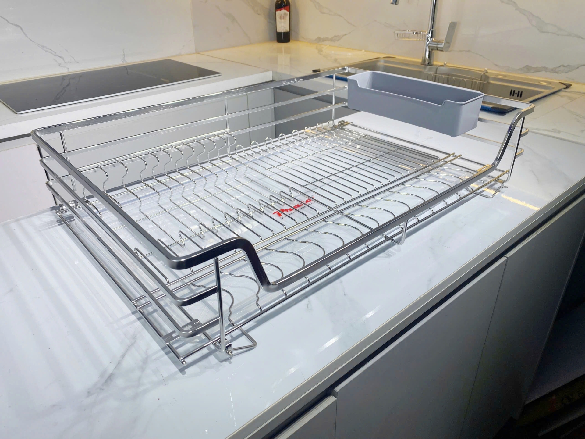 Giá bát tủ dưới Prato