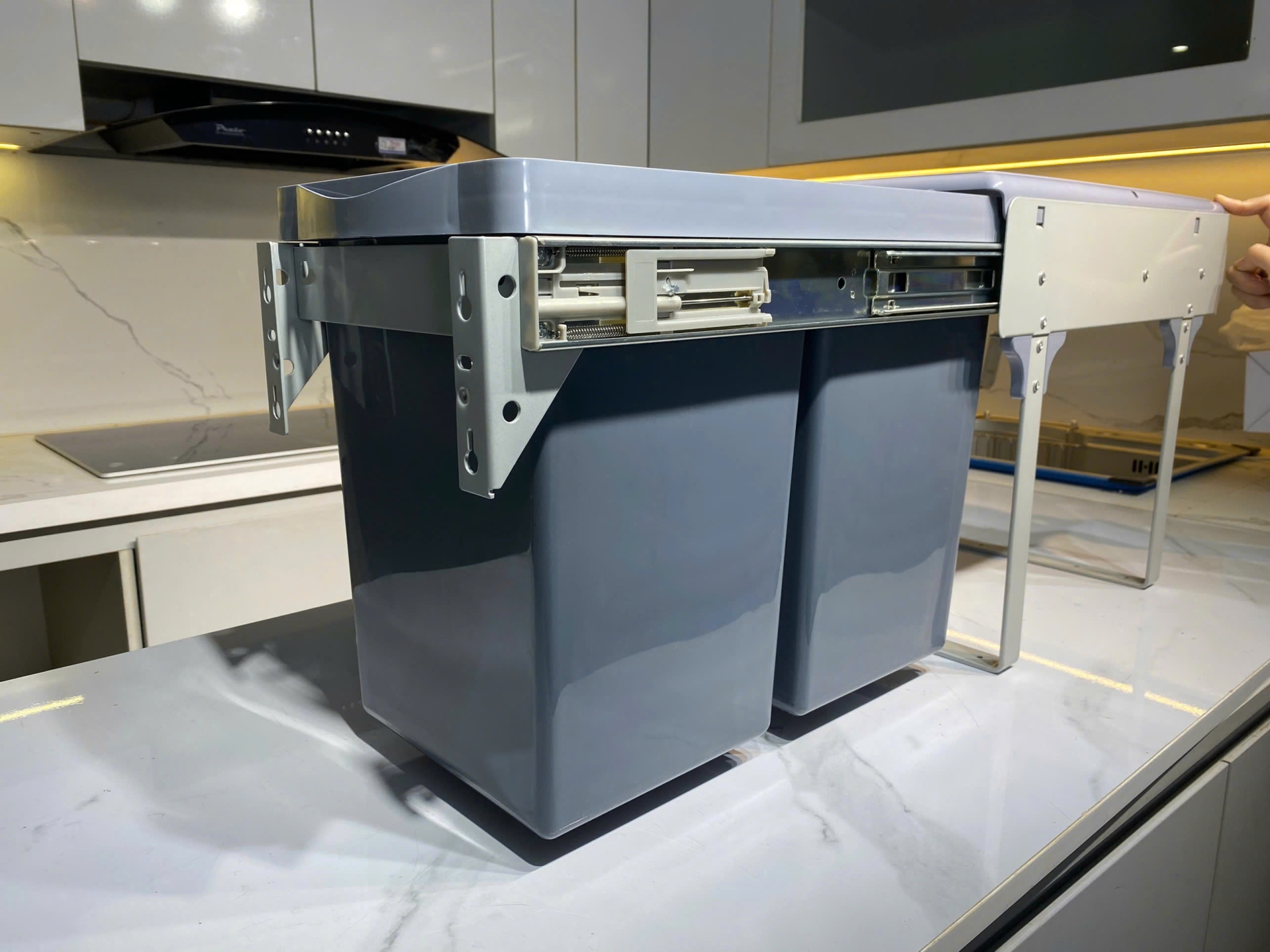 Thùng rác vuông đôi PT-TR300