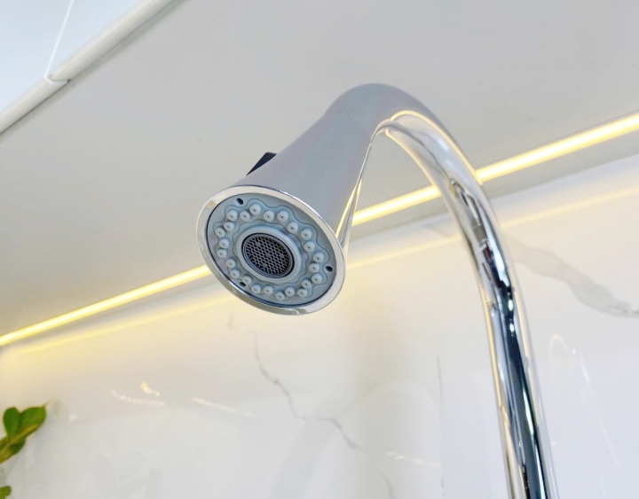 Vòi rửa bát dây rút đồng Prato DL16